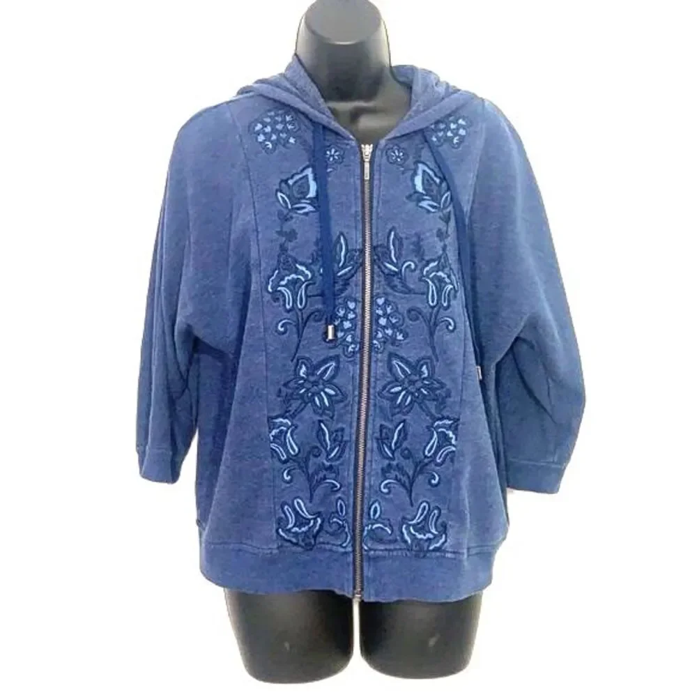 CHICO’S ZENERGY Embroidered Indigo Jacket Indigo Wash Size 4/6P